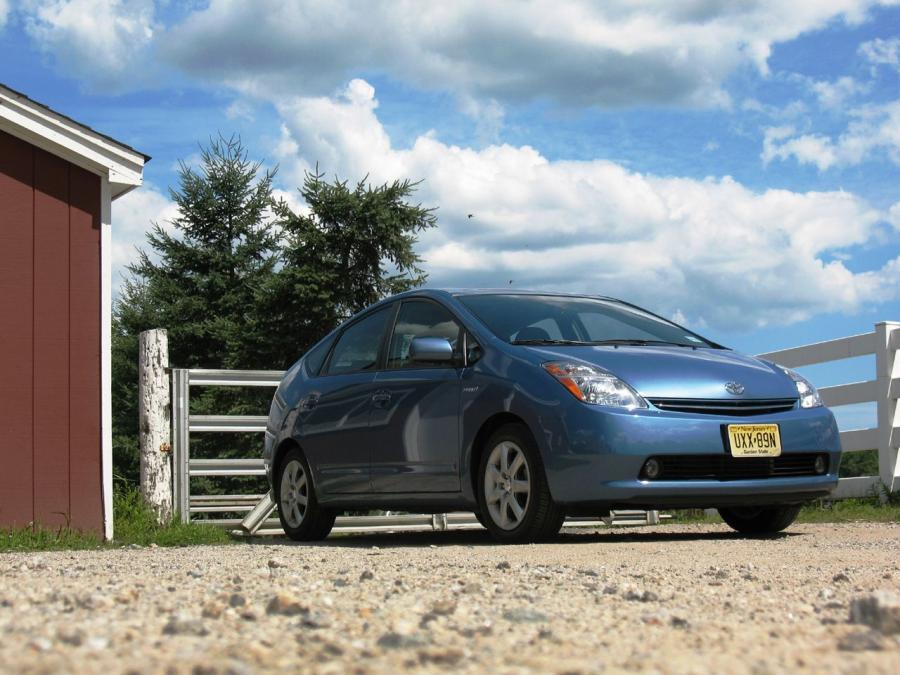  Toyota Prius Touring 2007 года  (фото 8 из 30)